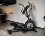 جهاز Schwinn 430 Elliptical للكارديو وتمارين الجزء العلوي والسفلي من الجسم