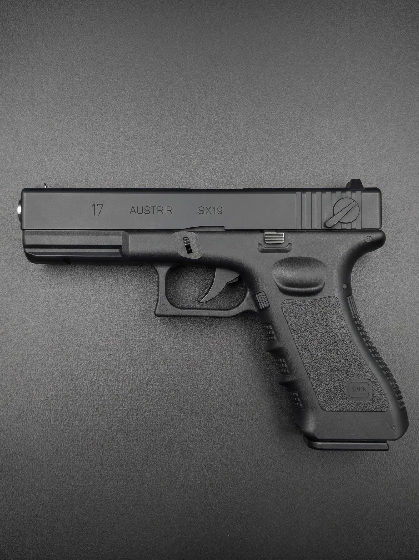 1792959281502 مسدس خرز GLOCK 17s AUSTRIA تكتيكي حديد وزن ثقيل 500 جرام - الصورة 1